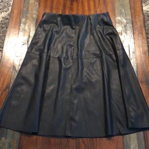 ONE5ONE women’s faux leather skirt S